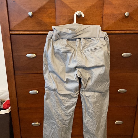 Maternity pants 🤰🏼BOGO (maternity items only) - Picture 2 of 3